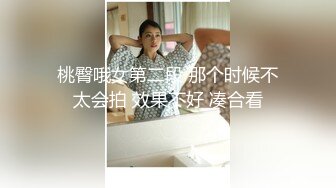 校园全景双镜头厕拍食堂女厕一群学生妹吃完饭来尿尿 (2)