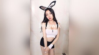 唱唱歌点两颜值美女4P大战伸进衣服摸摸奶子蹲着口交在沙发上操