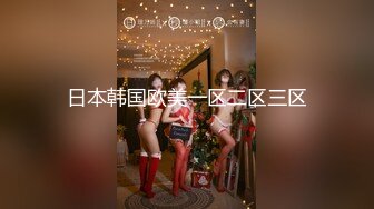 真实年轻小夫妻，在家给老铁们直播，开档黑丝袜美腿，美女骑上来扭动小腰，镜头对着大屁股特写，射在丝袜上多毛骚逼