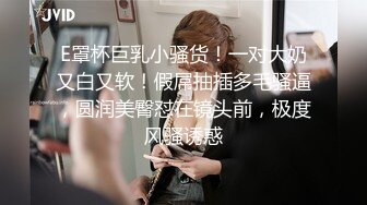 【新速片遞】 商场偷拍美女裙底风光❤️长裙靓女一直盯着镜头看白色内内超清上下通透长裙靓女独自逛街黑色半透明内内隐约露B