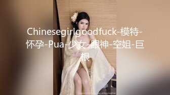 发情少女激情大秀，颜值不错被纹身小哥拽着胳膊后入爆草抽插